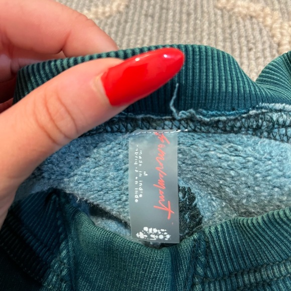 Free People Crew Neck - Picture 2 of 3